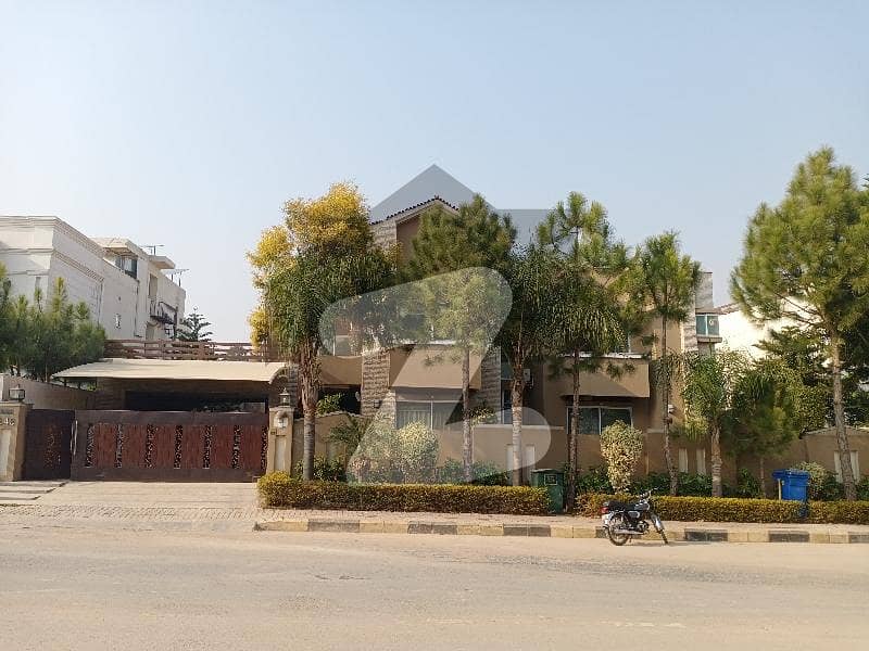 Top Height location Upper Portion For Rent in Phase 7 Bahria town.