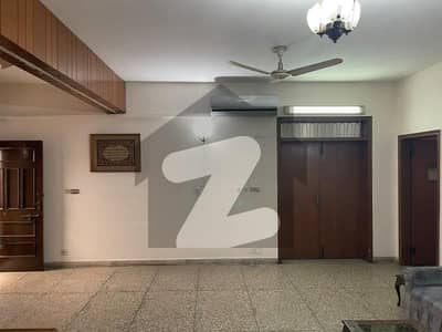 1 Kanal House For Sale In DHA Phase 1 J Block Near To Park At Good Location
