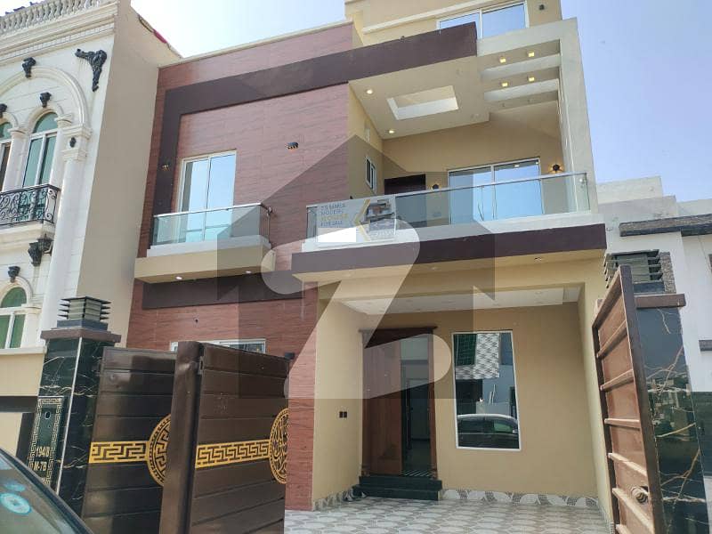 7.5 Marla Corner Facing Park Brand New House For Sale Block M7b In Lake City Lahore