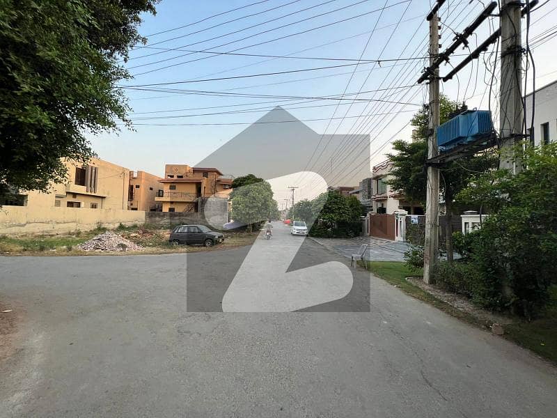 01 Kanal Residential Plot For Sale In Block-E Ideal Location Of State Life Housing Society Lahore