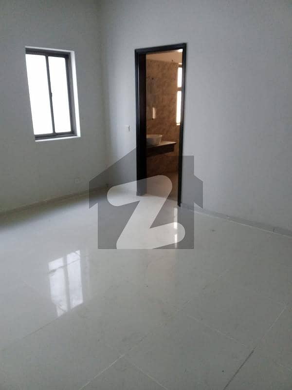 Prime Location In DHA Phase 7 1800 Square Feet Flat For Rent