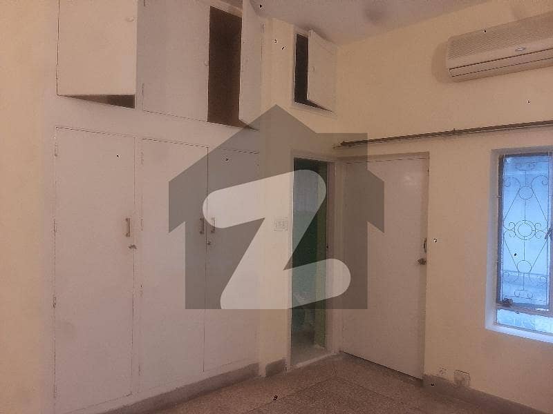 جی ۔ 9/3 جی ۔ 9,اسلام آباد میں 5 کمروں کا 14 مرلہ مکان 9.0 کروڑ میں برائے فروخت۔