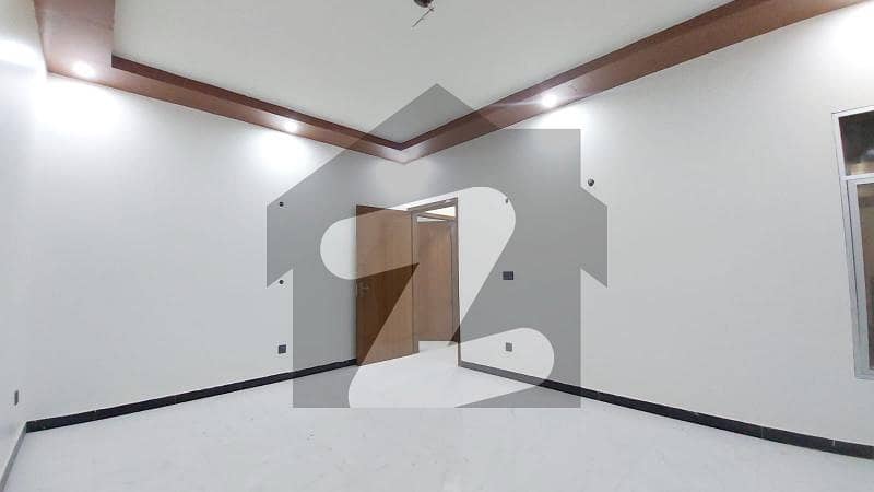 Triple Storey 240 Square Yards House Available In Gulshan-E-Iqbal - Block 5 For Sale