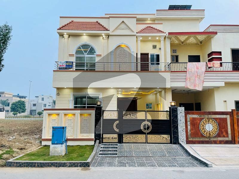 Brand New House 5.5 In EE Block Available For Sale Phase 3 Citi Housing