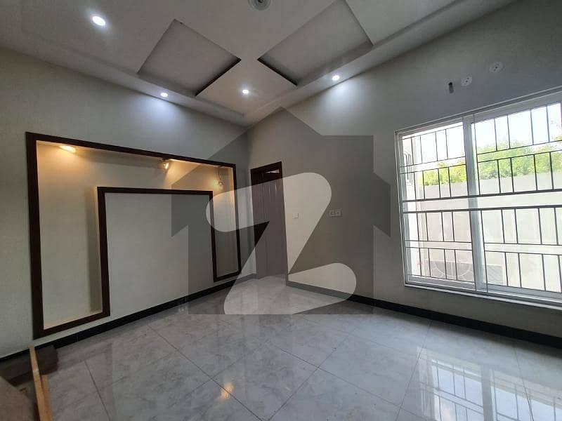 05 Marla Brand New House Available For Rent In Bahria Orchard Lahore.