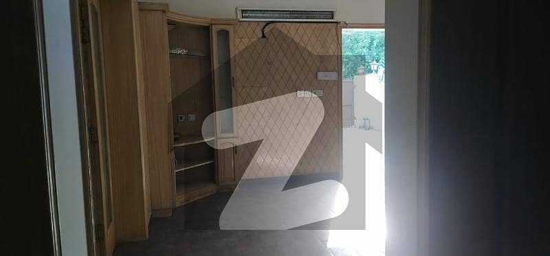 10 Marla Lower Portion For Rent in Punjab Society Block A Near Defence Phase 4