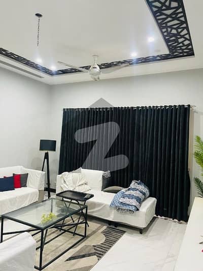 ایڈن آچرڈ فیصل آباد میں 5 کمروں کا 11 مرلہ مکان 1.5 لاکھ میں کرایہ پر دستیاب ہے۔