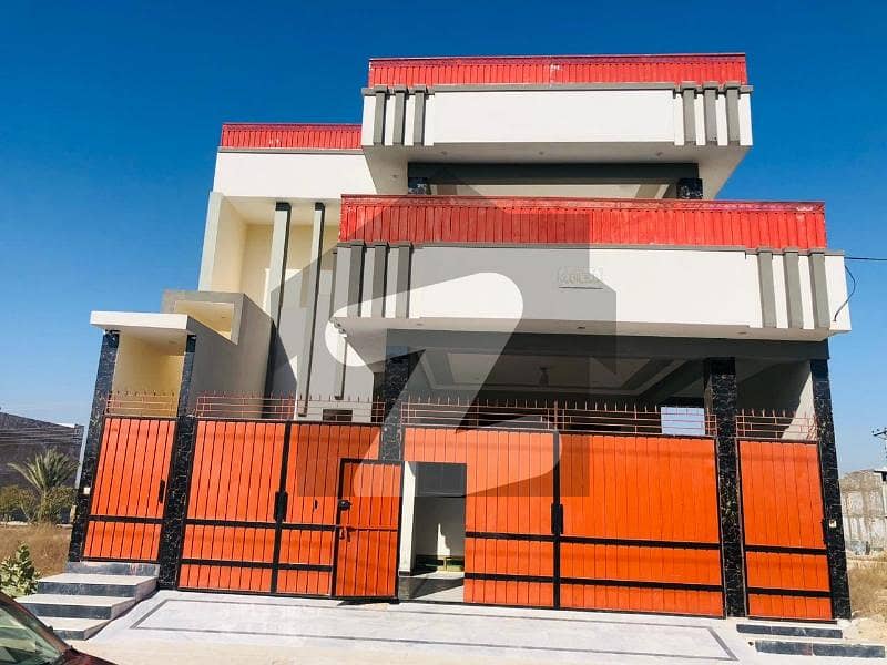 شیخ یٰسین ٹاؤن ناصر باغ روڈ,پشاور میں 9 کمروں کا 10 مرلہ مکان 3.0 کروڑ میں برائے فروخت۔