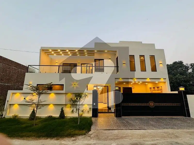 8.10 Marla Brand New House Available For Sale In Buch Vilas Multan