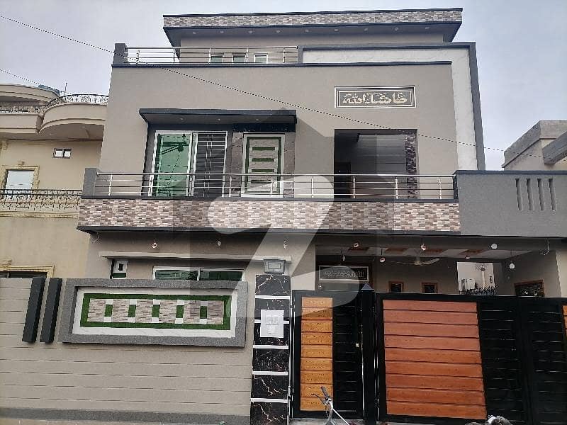 Your Search Ends Right Here With The Beautiful House In Central Park Block G At Affordable Price Of Pkr Rs 32500000