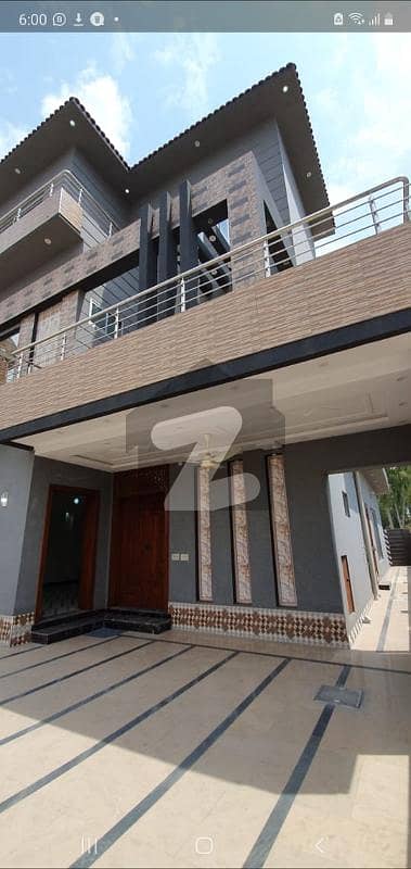 10 Marla Slightly Used House For Sale In Central Park Lahore