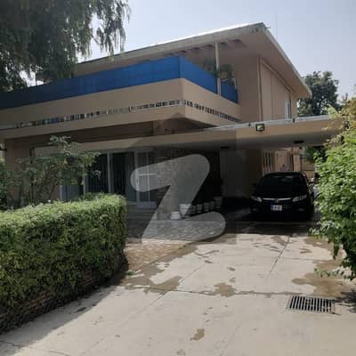 HOUSE FOR SALE IN F-6 ISLAMABAD
