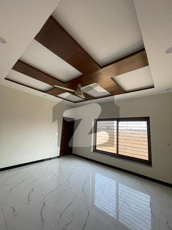 MODERN 1 KANAL UPPER PORTION AVAILABLE FOR RENT IN GULBERG RESIDENCIA, ISLAMABAD