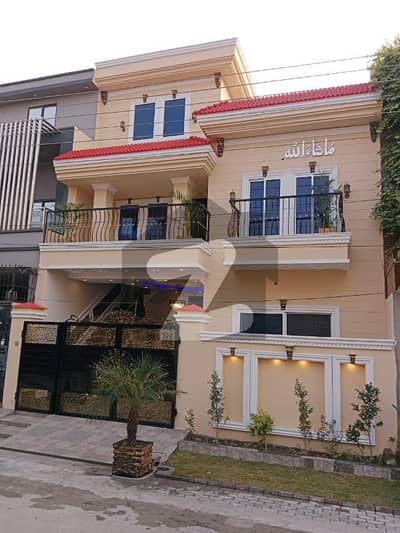 الرحمان گارڈن فیز 2 الرحمان گارڈن,لاہور میں 6 کمروں کا 6 مرلہ مکان 2.25 کروڑ میں برائے فروخت۔