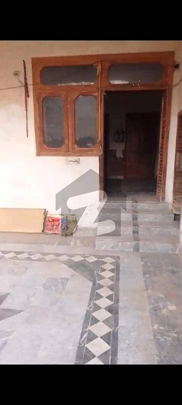 5. Marla Upper Portion Available For Rent In Hayatabad Phase 4 Sector N2 Good Condition Good Location.