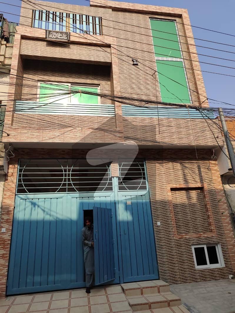 حیات آباد فیز 6 - ایف10 حیات آباد فیز 6,حیات آباد,پشاور میں 6 کمروں کا 3 مرلہ مکان 2.25 کروڑ میں برائے فروخت۔