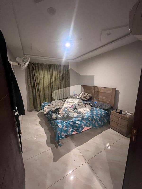 بحریہ ٹاؤن سیکٹر ای بحریہ ٹاؤن,لاہور میں 1 کمرے کا 2 مرلہ فلیٹ 70.5 لاکھ میں برائے فروخت۔