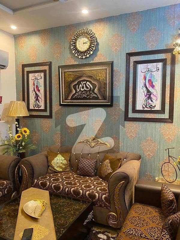 کینال گارڈنز - بلاک اے اے کینال گارڈن,لاہور میں 4 کمروں کا 5 مرلہ مکان 1.6 کروڑ میں برائے فروخت۔