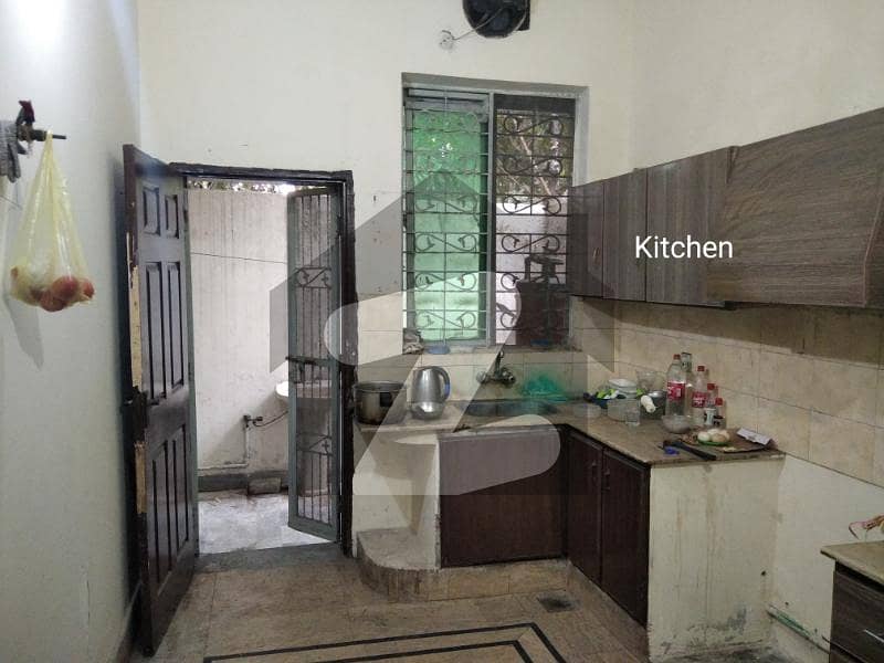 Lower Portion For Rent In Johar Town Block H-1