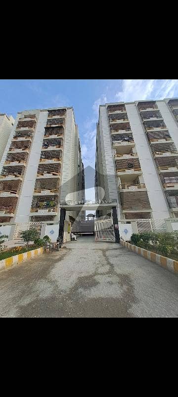 سفاری اینکلیو آپارٹمنٹس یونیورسٹی روڈ,کراچی میں 2 کمروں کا 3 مرلہ فلیٹ 23.0 ہزار میں کرایہ پر دستیاب ہے۔