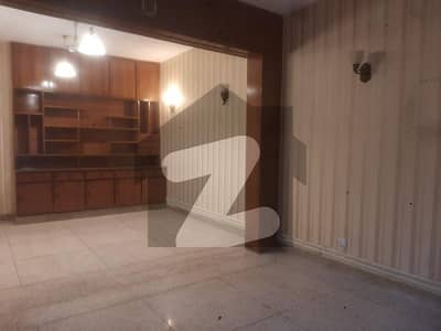 25*60 Cda Transfer Good Livable House Available In G-8/2