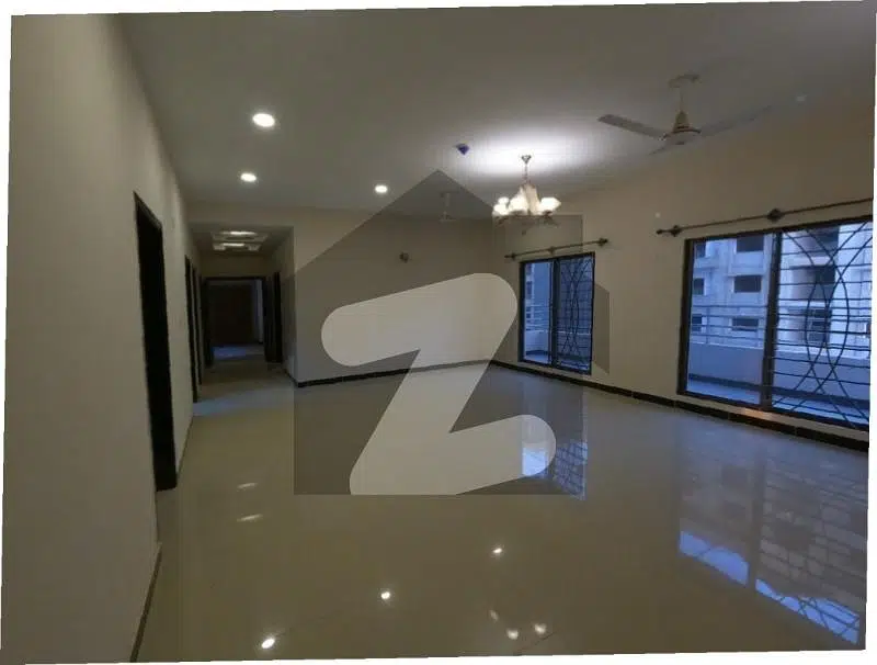 2700 Square Feet Flat In Cantt For sale At Good Location