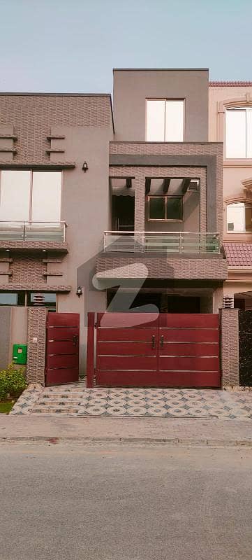4.5 Marla Residential House For sale In Jinnah Block Sector E Bahria Town Lahore