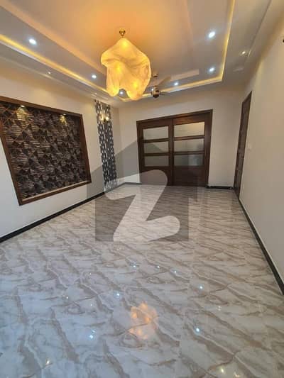 Brand New 10 Marla Villa In A Block
