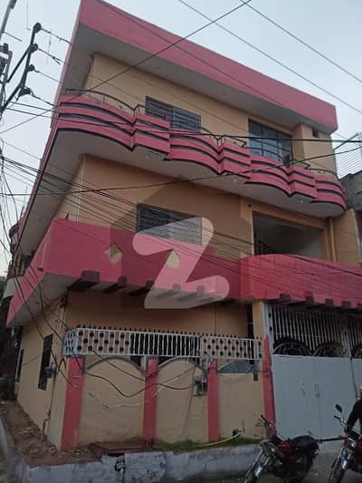 فضل ٹاؤن فیز 2 فضل ٹاؤن,راولپنڈی میں 6 کمروں کا 4 مرلہ مکان 1.45 کروڑ میں برائے فروخت۔