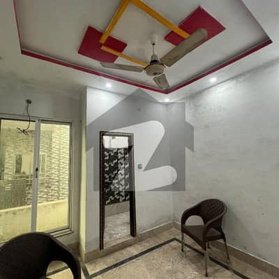 مغل ہومز لاہور میں 2 کمروں کا 3 مرلہ بالائی پورشن 17.0 ہزار میں کرایہ پر دستیاب ہے۔