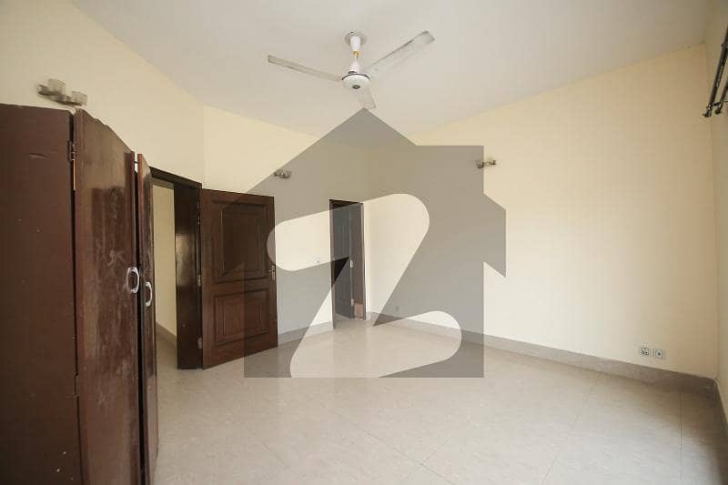 Chohan Offer 1 Kanal Upper Portion For Rent In DHA Phase 8 Air Avenue