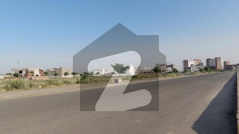 Prime Location Near To Market - 1 Kanal Residential Plot No 581 For Sale