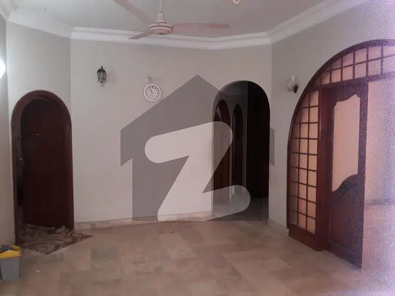 325 SQ YARD BASEMENT G+1 MAINTAINED HOUSE 3 SIDE CORNER IN KDA OFFICER SOCIETY