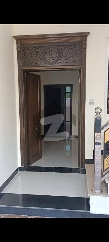 پاکستان ٹاؤن ۔ فیز 2 پاکستان ٹاؤن,اسلام آباد میں 4 کمروں کا 6 مرلہ مکان 2.7 کروڑ میں برائے فروخت۔