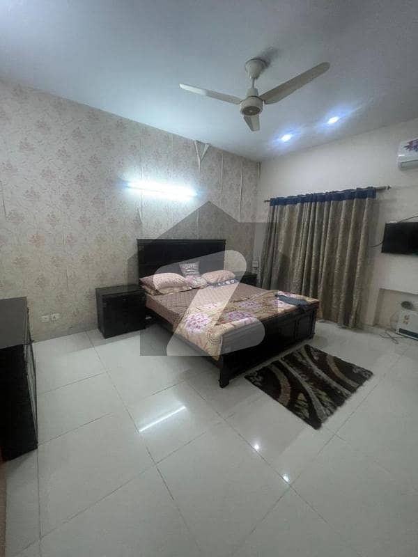 ڈی ایچ اے فیز 4 ڈیفنس (ڈی ایچ اے),لاہور میں 4 کمروں کا 10 مرلہ مکان 3.7 کروڑ میں برائے فروخت۔