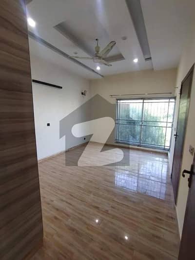 8 Marla Like Brand New Upper Portion Available For Rent