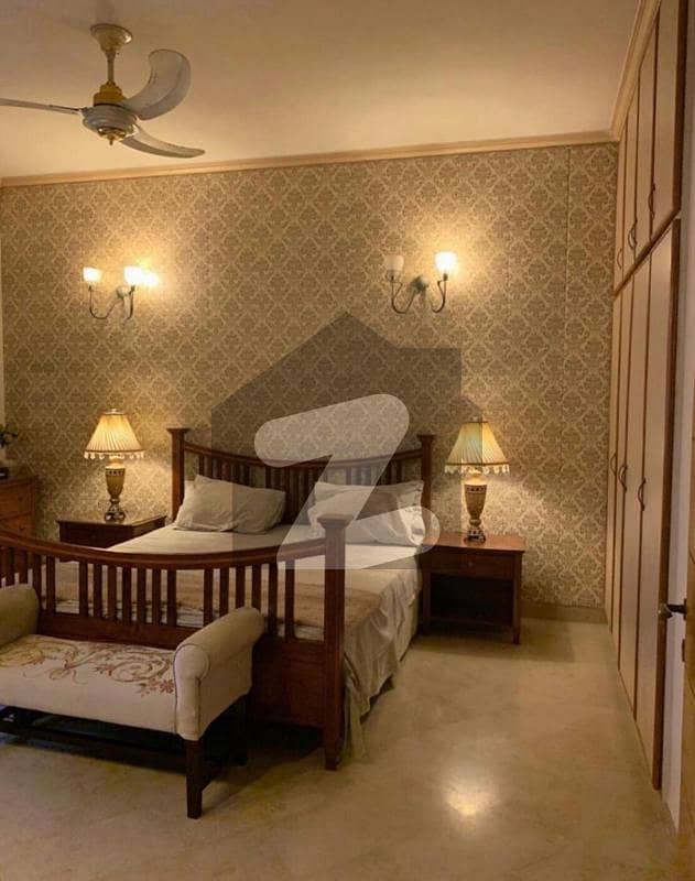 ڈی ایچ اے فیز 3 - بلاک زیڈ فیز 3,ڈیفنس (ڈی ایچ اے),لاہور میں 4 کمروں کا 10 مرلہ مکان 3.65 کروڑ میں برائے فروخت۔