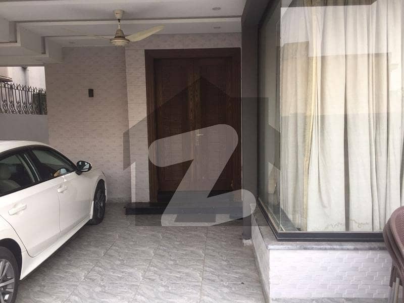 10 Marla house for sale 4 bedroom 5 washroom DHA Phase 8 Ex Park View