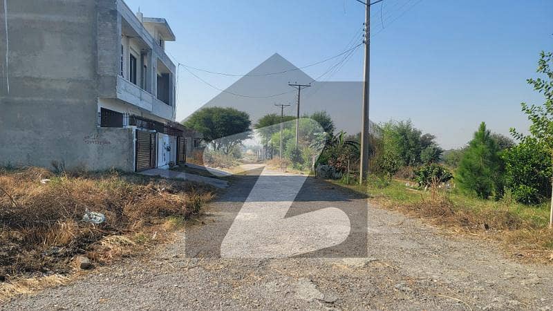 5 Marla Level Plot Of Ideal Location Surrounded By Houses Available For Sale