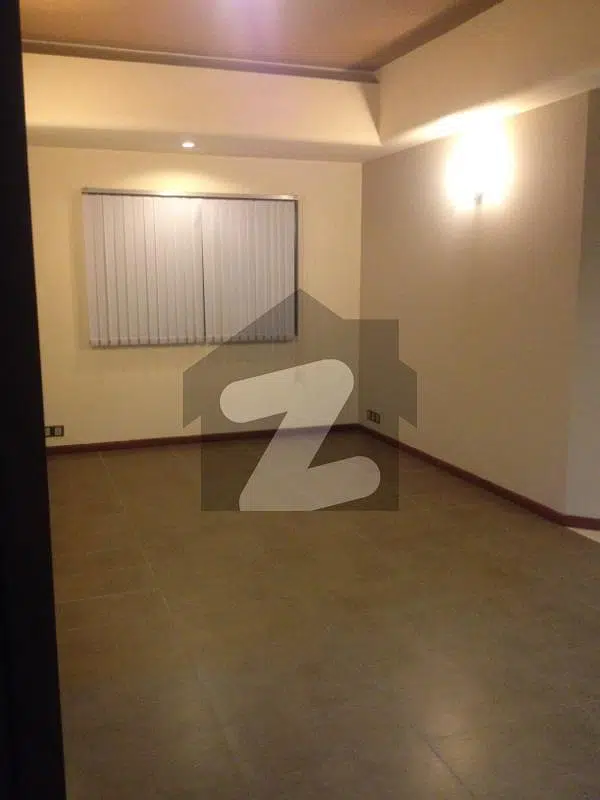 Three Bedroom Compact Apartment 1750 Sqft Unfurnished For Sale In Silver Oaks Apartments F-10 Islamabad