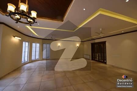 ایف ۔ 7 اسلام آباد میں 7 کمروں کا 2 کنال مکان 11.5 ارب میں برائے فروخت۔