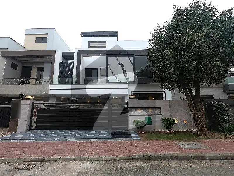Prime Location House In Bahria Town For Sale