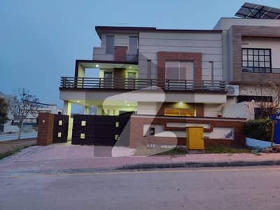 10 Marla 3 Year Old But No USED House For Sale In Bahria Town Phase 8 Overseas Block