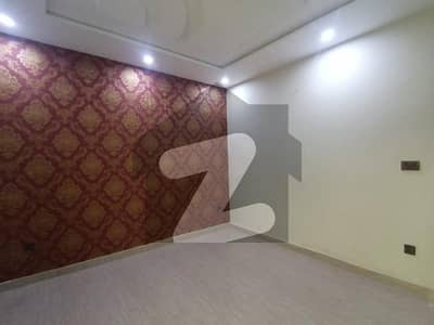 گلشنِِِ راوی ۔ بلاک اے گلشنِ راوی,لاہور میں 3 کمروں کا 5 مرلہ مکان 2.2 کروڑ میں برائے فروخت۔