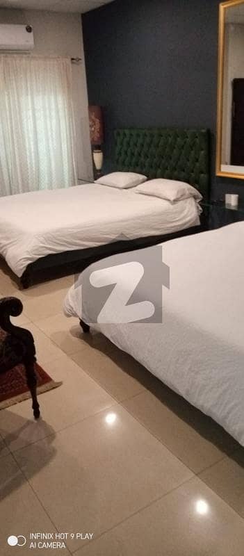 گلبرگ لاہور میں 4 کمروں کا 8 مرلہ مکان 2.2 لاکھ میں کرایہ پر دستیاب ہے۔