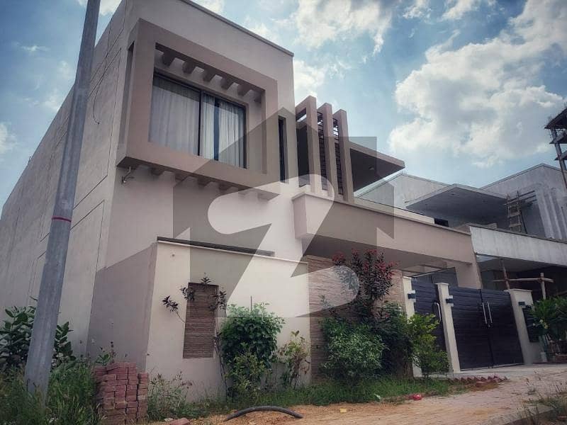 A Perfect Prime Location House Awaits You In Bahria Town - Precinct 8 Karachi