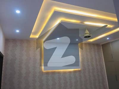 کینال روڈ فیصل آباد میں 3 کمروں کا 3 مرلہ مکان 1.2 کروڑ میں برائے فروخت۔