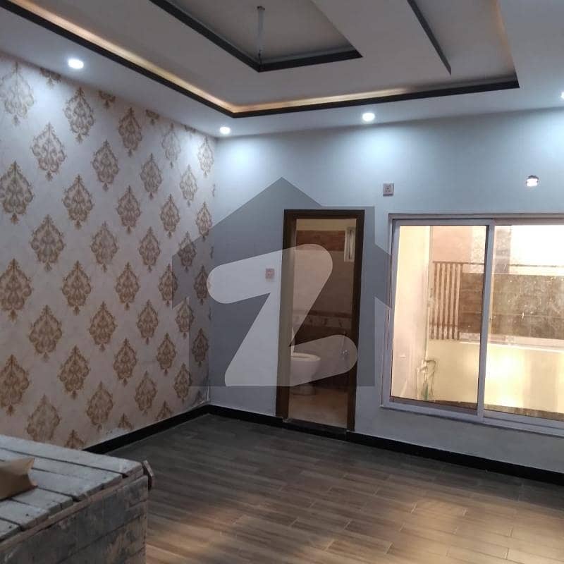 آفیسرز گارڈن کالونی ورسک روڈ,پشاور میں 6 کمروں کا 5 مرلہ مکان 2.5 کروڑ میں برائے فروخت۔