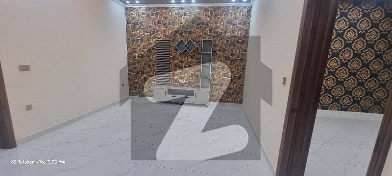 ماڈل سٹی ون کینال روڈ,فیصل آباد میں 3 کمروں کا 5 مرلہ مکان 2.0 کروڑ میں برائے فروخت۔
