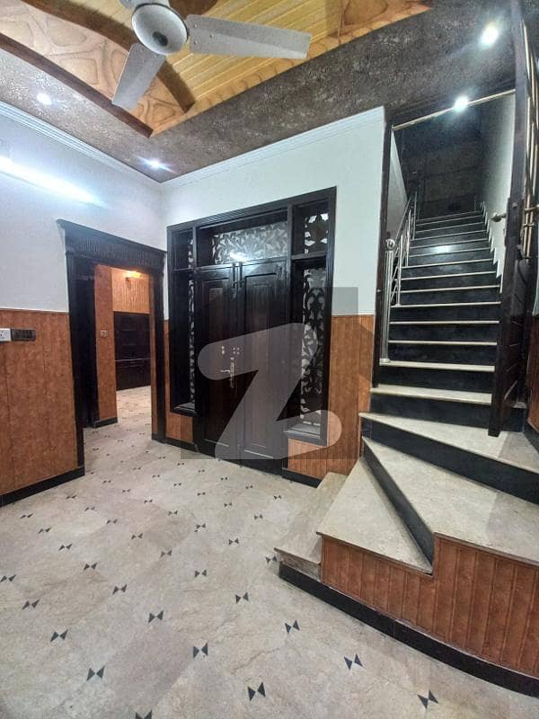 شلے ویلی راولپنڈی میں 4 کمروں کا 5 مرلہ مکان 1.6 کروڑ میں برائے فروخت۔